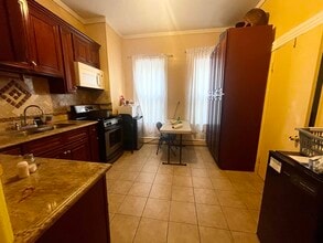 208 4th St in Passaic, NJ - Building Photo - Building Photo