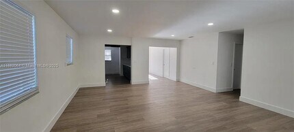 2513 Island Dr in Miramar, FL - Building Photo - Building Photo