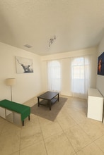 12304 SW 122nd St in Miami, FL - Foto de edificio - Building Photo