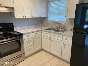 3337 Drew St in Jacksonville, FL - Building Photo - Building Photo