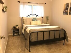 1865 Coronado Hills Dr, Unit Whole Home in Austin, TX - Foto de edificio - Building Photo