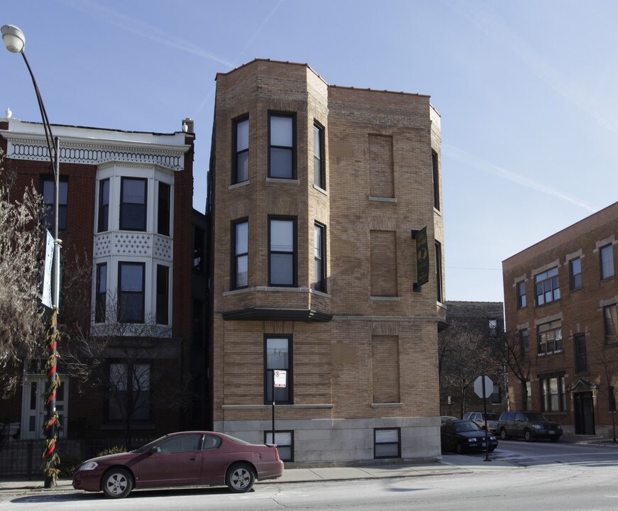 734-742 W Oakdale Ave in Chicago, IL - Foto de edificio