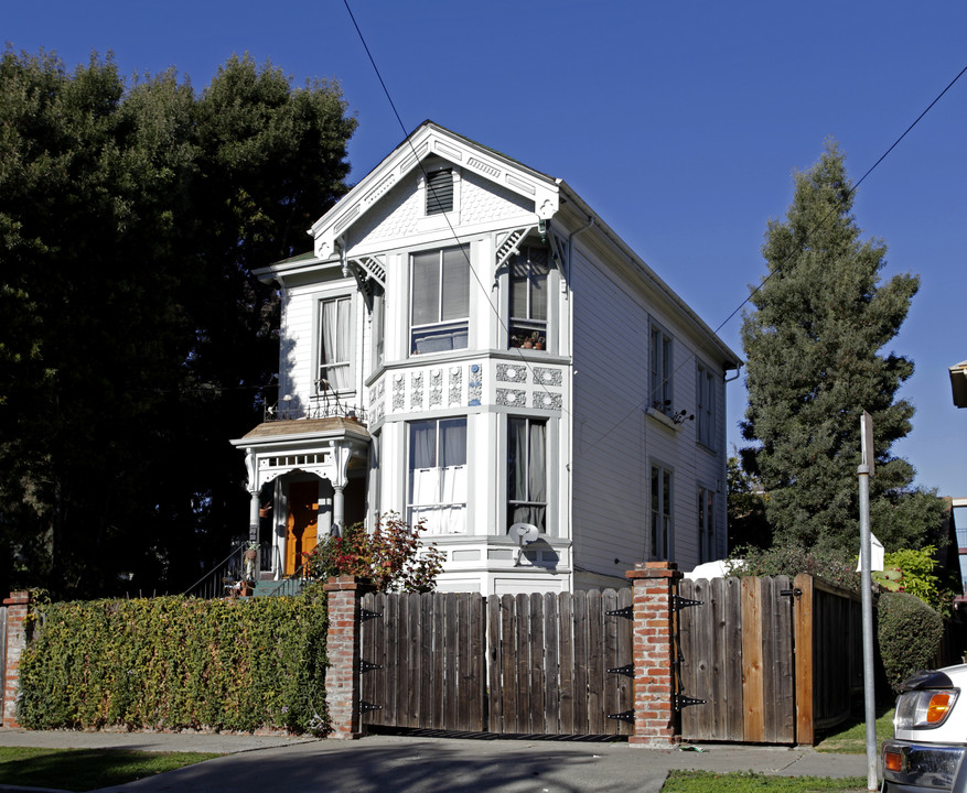 540-548 31st St in Oakland, CA - Building Photo