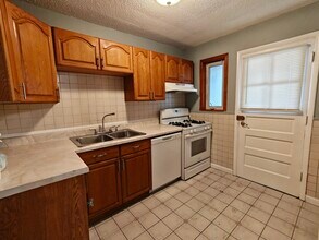 2437 W Balmoral Ave in Chicago, IL - Building Photo - Building Photo