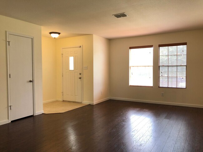 16246 Galloping Oak in Selma, TX - Building Photo - Building Photo