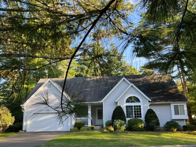 property at 28 Edgewood Ct