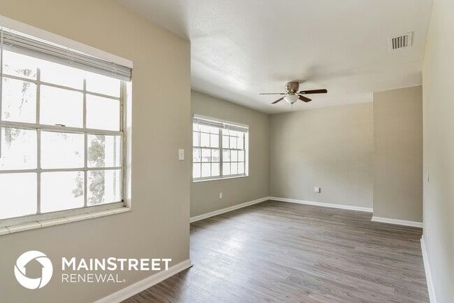 4208 King Alfred Dr in Tampa, FL - Foto de edificio - Building Photo