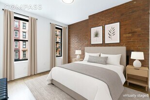 337 E 6th St, Unit 8 in New York, NY - Building Photo