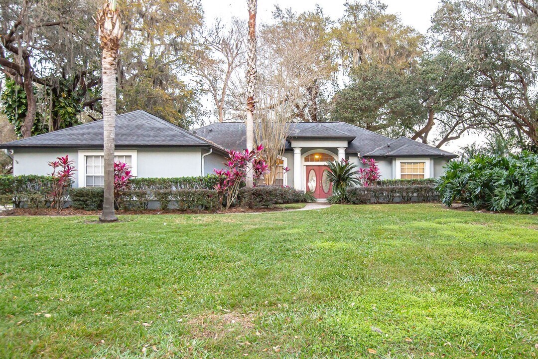 3157 Forest Breeze Way in St. Cloud, FL - Foto de edificio