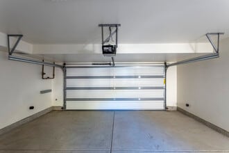 Aragon Condos in La Mesa, CA - Foto de edificio - Building Photo