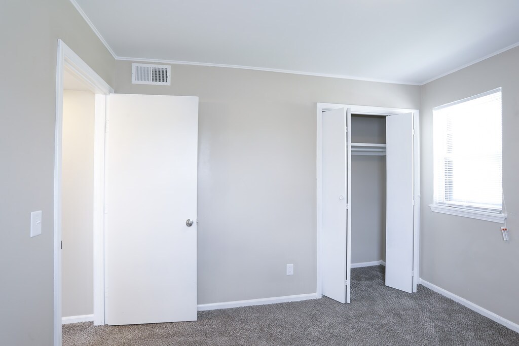 Sandstone Apartments in Wichita, KS