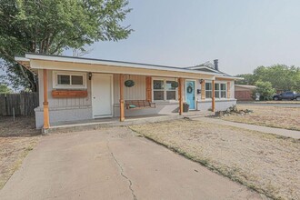 4002 37th St in Lubbock, TX - Building Photo - Building Photo