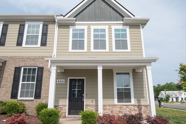 property at 800 Dallas Dr
