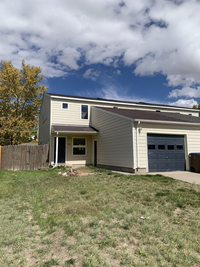 property at 1021 Palmer Dr