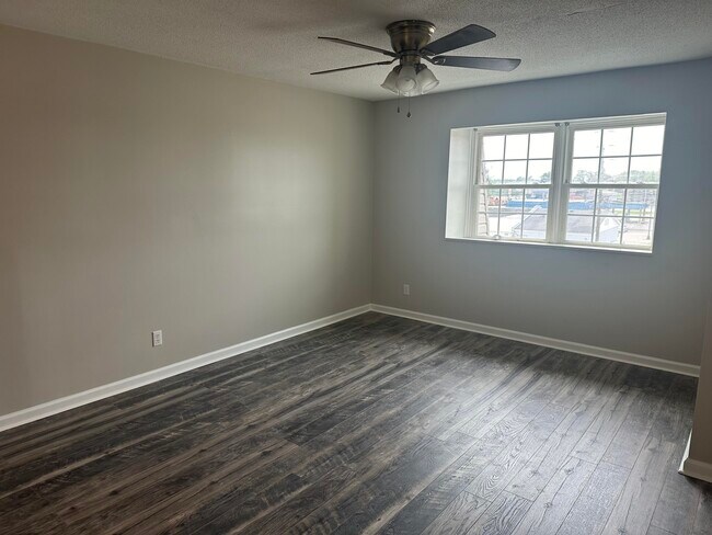 240 Geri Ln-Unit -975 in Richmond, KY - Foto de edificio - Building Photo