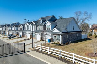 Saddlebrook Townhomes in Murfreesboro, TN - Building Photo