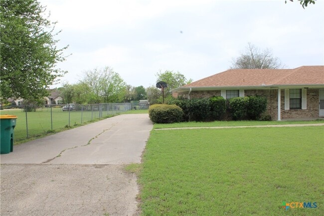 2226 University Dr in Belton, TX - Building Photo - Building Photo