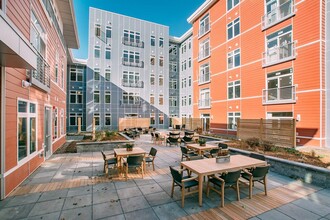 99 Tremont St, Unit 203 in Boston, MA - Foto de edificio - Building Photo