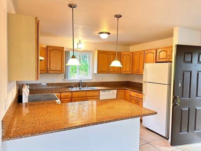 property at 651 Ponahawai St