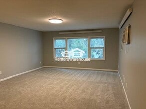 8191 E River Rd in Fridley, MN - Building Photo - Building Photo