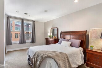 70 Railroad Pl in Saratoga Springs, NY - Building Photo - Building Photo