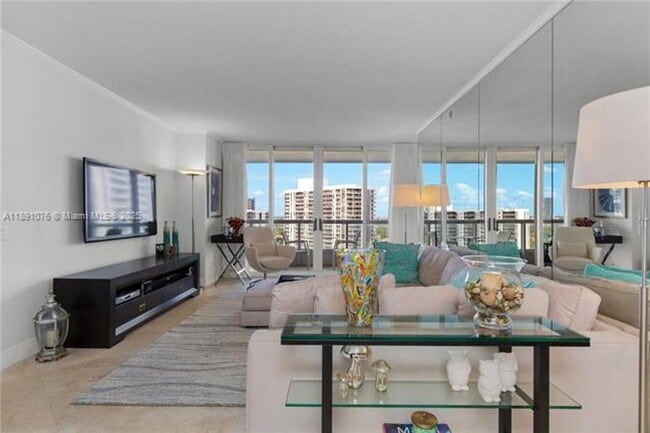 21055 Yacht Club Dr