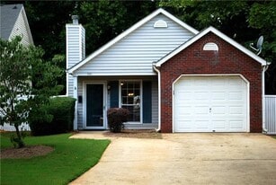 1121 Britley Park Ln in Woodstock, GA - Building Photo