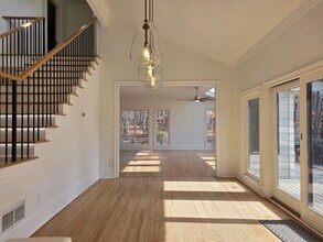 3652 Cambridge Dr SW in Marietta, GA - Building Photo - Building Photo