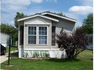 Mansard du Lac in Lake Station, IN - Foto de edificio