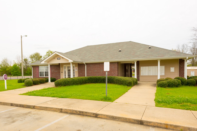 Chase Park in Montgomery, AL - Foto de edificio - Building Photo