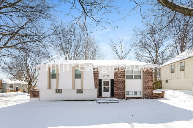 property at 20417 E 17th St N