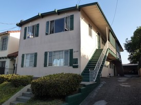 2134 Santa Ynez St Apartamentos