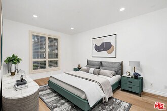 117 S Clark Dr in West Hollywood, CA - Building Photo - Building Photo