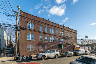 61-61.5 Martin Luther King Dr in Jersey City, NJ - Building Photo - Building Photo