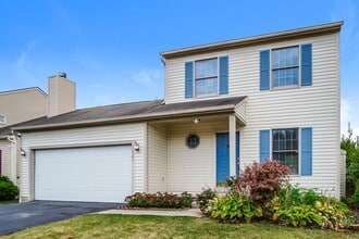 349 Holly Grove Rd in Lewis Center, OH - Building Photo - Building Photo