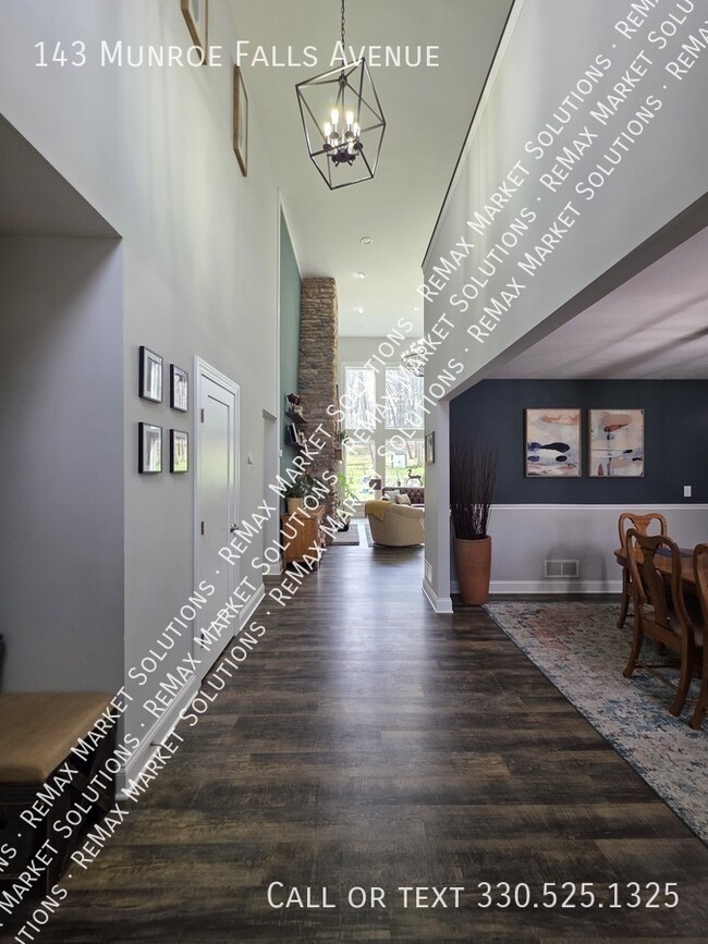 143 Munroe Falls Ave in Munroe Falls, OH - Building Photo - Building Photo