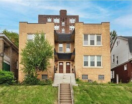 105 Shady Dr W in Pittsburgh, PA - Building Photo