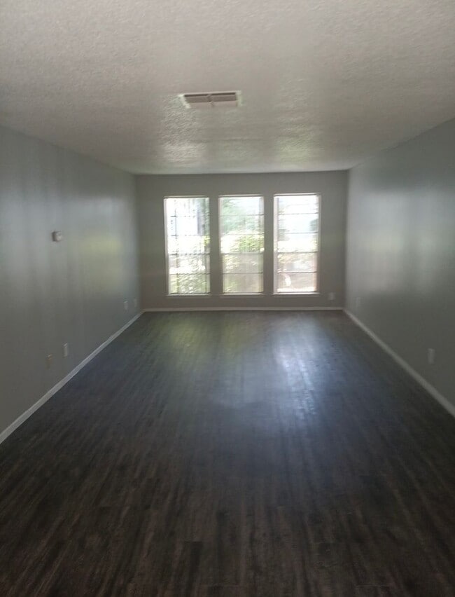property at 2423 E 55th Pl