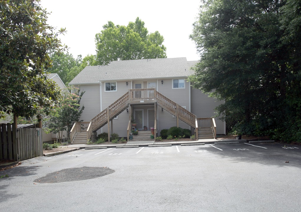 Lakeside Village in Wilmington, NC - Building Photo