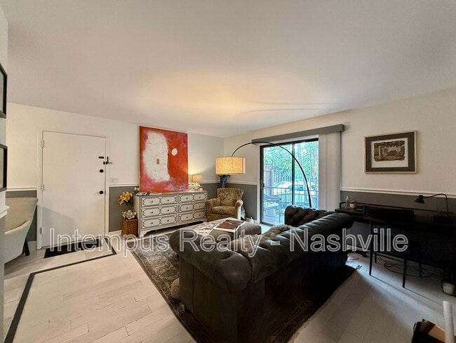 420 Walton Ln in Nashville, TN - Building Photo - Building Photo