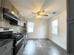 78 1st St in Harrison, NY - Building Photo - Building Photo