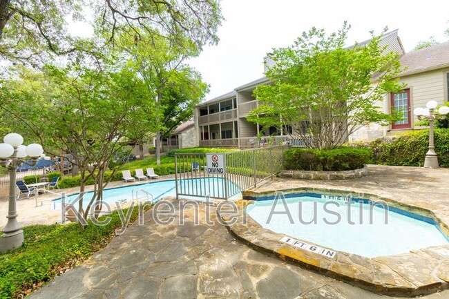 3809 Spicewood Springs Rd in Austin, TX - Building Photo - Building Photo