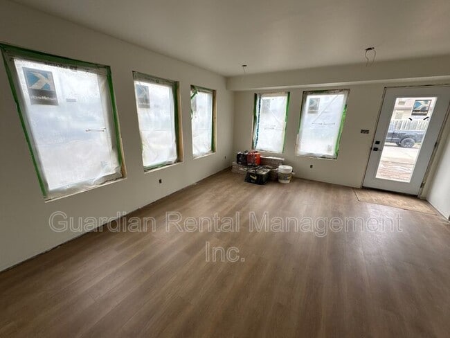 1101 Frederica St W in Thunder Bay, ON - Building Photo - Building Photo