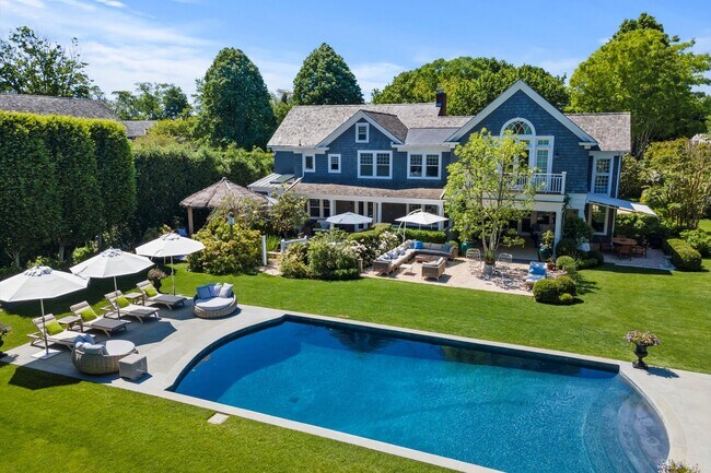 52 Davids Ln in East Hampton, NY - Building Photo - Building Photo
