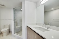 1520 Alton Rd, Unit C-1108 in Miami Beach, FL - Building Photo - Building Photo