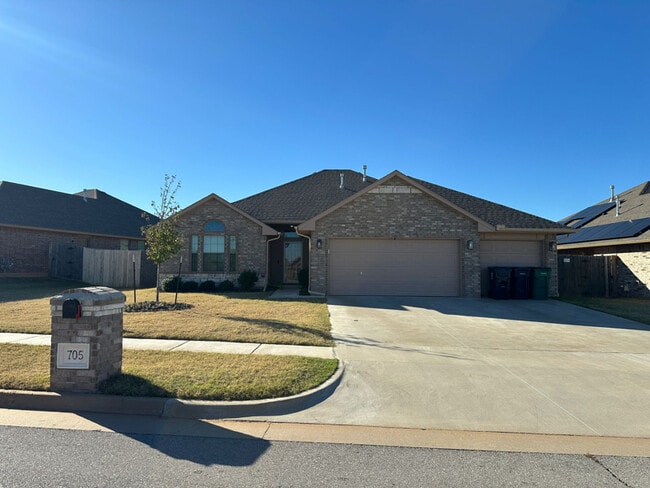 property at 705 Bobcat Trl