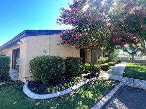 5500 Lennox Ave in Bakersfield, CA - Foto de edificio - Building Photo