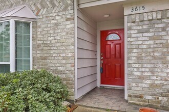 3615 Acorn Springs Ln in Spring, TX - Foto de edificio - Building Photo