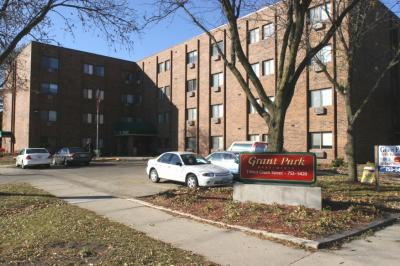 Grant Park Prairie Village of Marshall Town in Marshalltown, IA - Building Photo