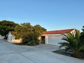 7755 Mango Ave in Fontana, CA - Building Photo